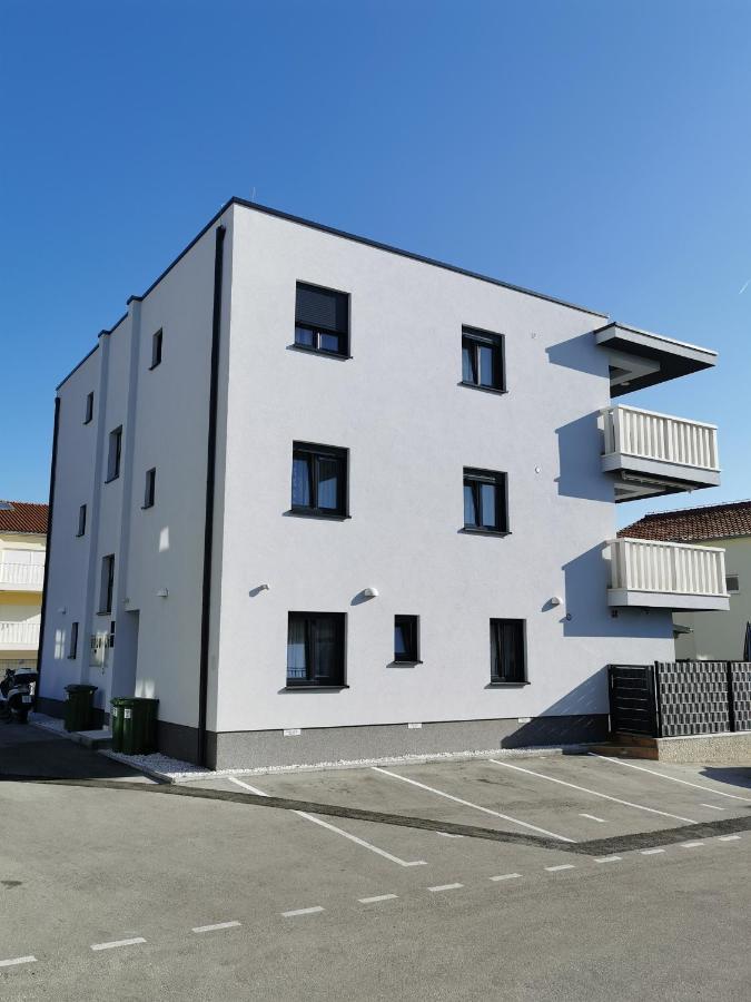 Apartment Misic Trogir Zewnętrze zdjęcie
