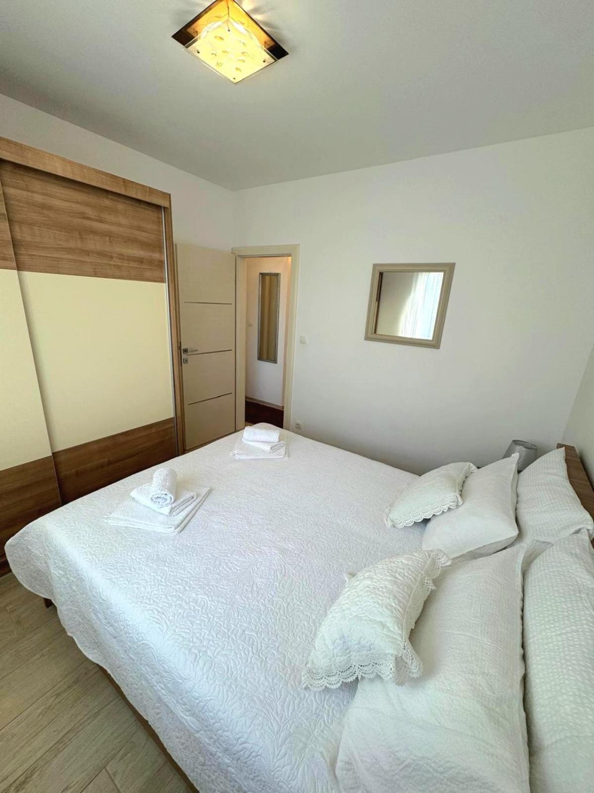 Apartment Misic Trogir Zewnętrze zdjęcie